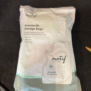 Motif Medical Breastmilk Storage Bags - White